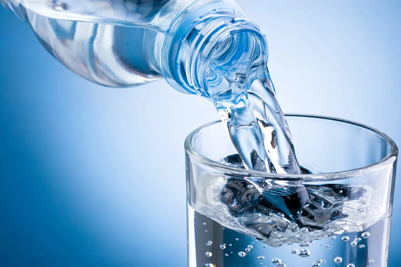 Beitragsbild zum Artikel: Wasser erhöht den Kalorienverbrauch