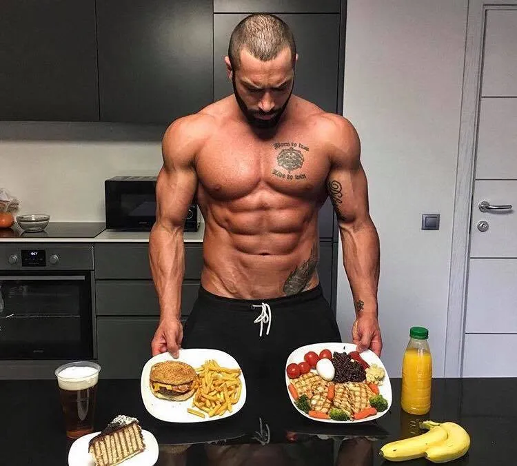 Beitragsbild zum Artikel: Absolut wichtig für den Muskelaufbau: SO ernährst du dich richtig!